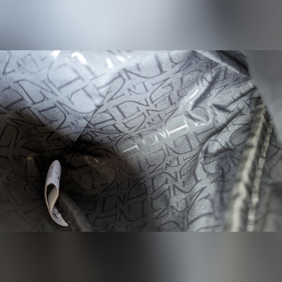 EUC Danielle Nicole Deathly Hallows Clutch Handbag -Universal Studios Exclusive - Picture 8 of 9